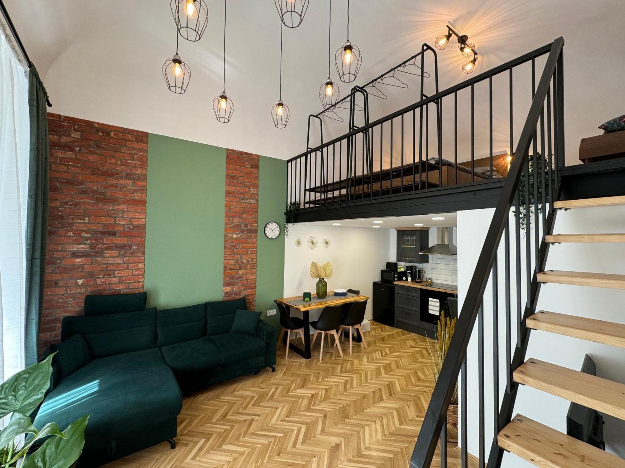 Manhattan Lofts In M1 * Debreţin