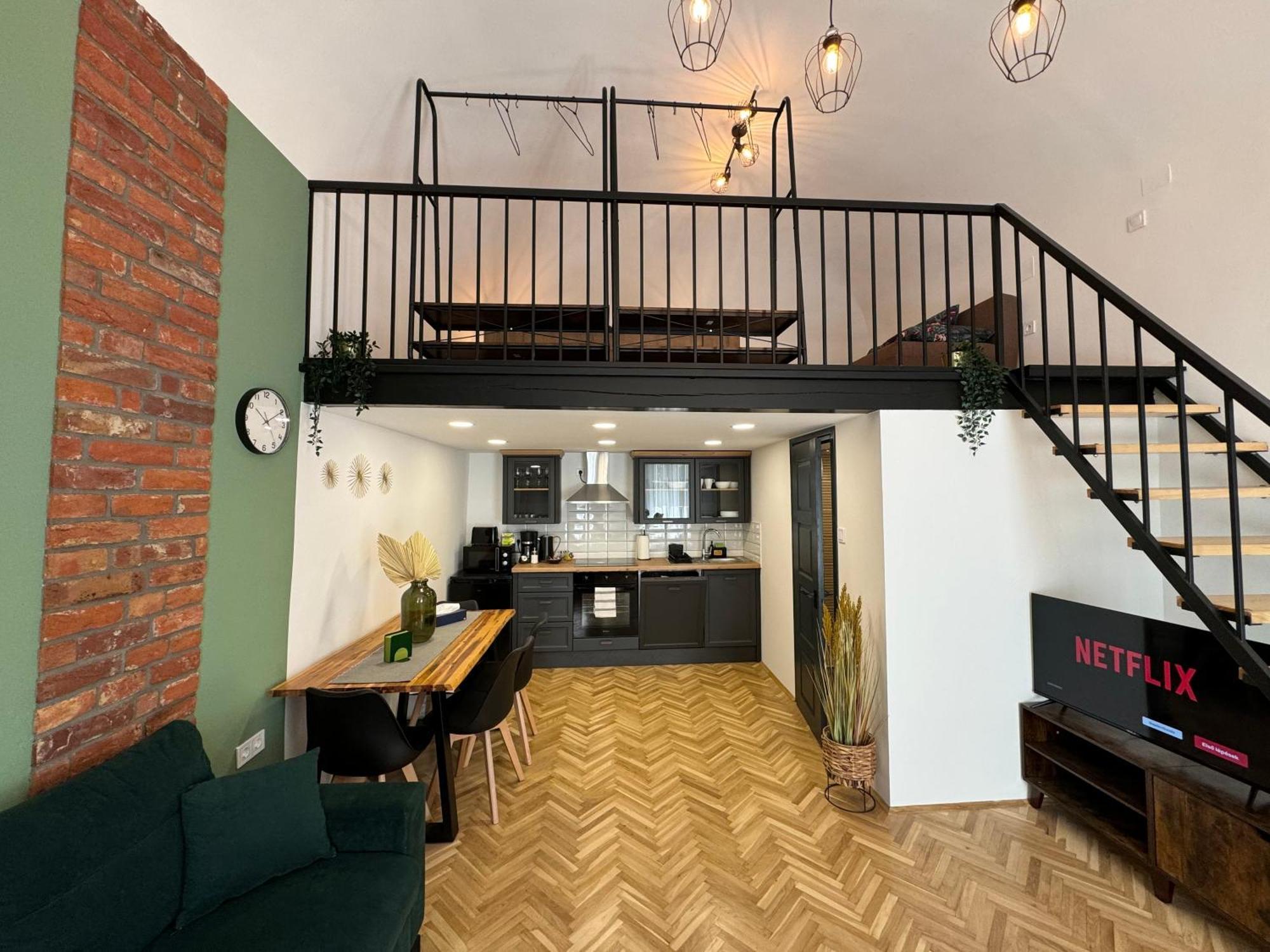 Apartment Manhattan Lofts In M1